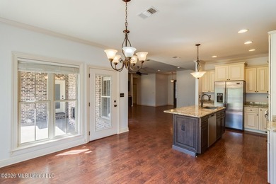Welcome Home to Lifestyle Living on the Golf Course...Perfectly - photo 7