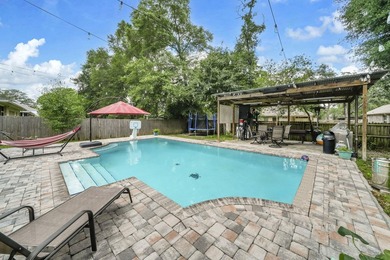 **UNDER CONTRACT WITH A 72 HOUR KICK OUT CLAUSE** This modern - photo 31