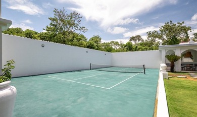 Located just minutes from Tulum's beaches and top-tier resorts - photo 33