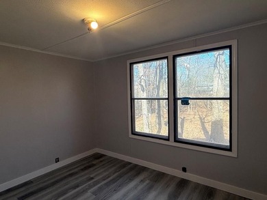 Completely renovated, this 3-bedroom, 2-bathroom home is just 2 - photo 13