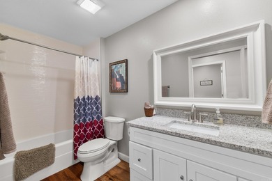 Welcome to your perfect lake getaway! This like-new 2 bedroom, 2 - photo 15
