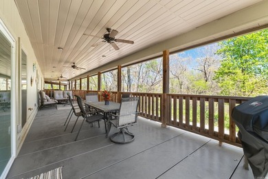 Welcome to your perfect lake getaway! This like-new 2 bedroom, 2 - photo 22