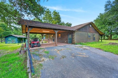 Escape to the peace and privacy of country living with this - photo 23