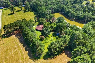 Escape to the peace and privacy of country living with this - photo 26