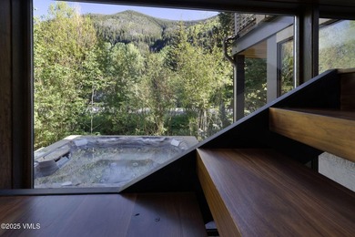 Discover an exquisite fusion of modern design and alpine charm - photo 27