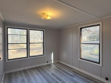 Completely renovated, this 3-bedroom, 2-bathroom home is just 2 - photo 29