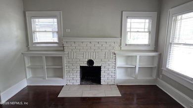 Back on Market and ready for your offer!! 3 Beds 1 Bath Big - photo 5