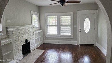 Back on Market and ready for your offer!! 3 Beds 1 Bath Big - photo 6