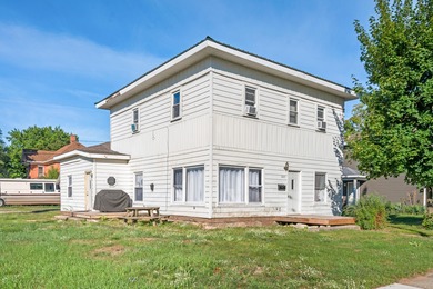 Muskegon River Home For Sale in Big Rapids Michigan