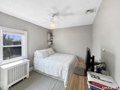 Beautifully-maintained single-family home offers the perfect - photo 13