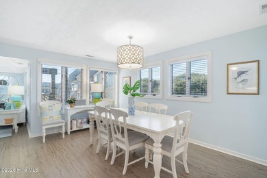 3-bedroom updated condo in Genesis featuring ocean views and a - photo 15