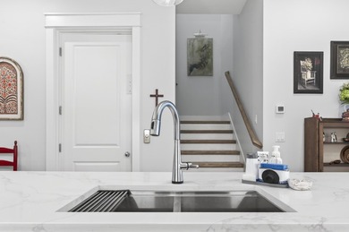 Welcome to refined coastal living in this luxurious Brownstone - photo 20