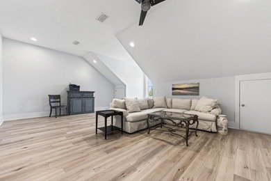 Welcome to refined coastal living in this luxurious Brownstone - photo 34