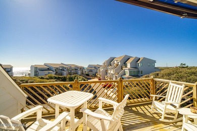 3-bedroom updated condo in Genesis featuring ocean views and a - photo 35
