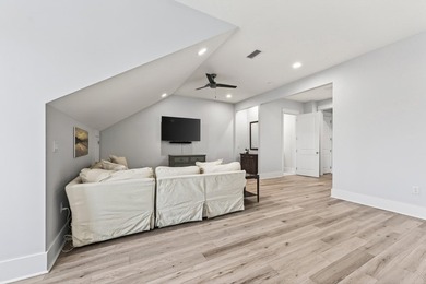 Welcome to refined coastal living in this luxurious Brownstone - photo 40