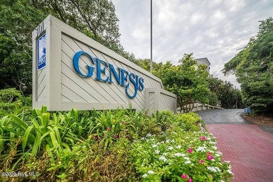 3-bedroom updated condo in Genesis featuring ocean views and a - photo 42