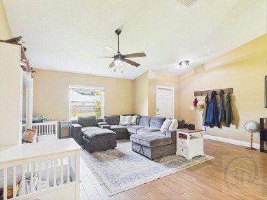 Come fall in love with this gorgeous 3 bedroom, 2 bath, 2 car - photo 3