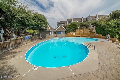 3-bedroom updated condo in Genesis featuring ocean views and a - photo 45