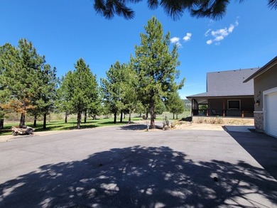 THE WOW FACTOR FOR IS VERY LONG FOR THIS HOME! Plenty of room to - photo 5