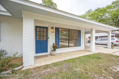 GOLF CART DISTRICT, CLOSE TO DOWNTOWN! Bring your golf cart to - photo 5