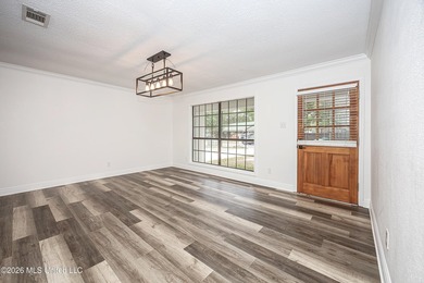 GOLF CART DISTRICT, CLOSE TO DOWNTOWN! Bring your golf cart to - photo 10