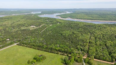 Positioned just minutes from Bull Shoals Lake, this 36 +/- acre - photo 3