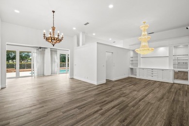 Elegantly remodeled estate home with expansive lake and golf - photo 18