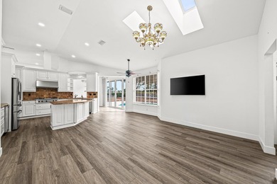 Elegantly remodeled estate home with expansive lake and golf - photo 23