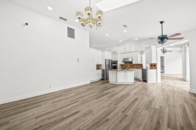 Elegantly remodeled estate home with expansive lake and golf - photo 24
