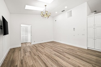 Elegantly remodeled estate home with expansive lake and golf - photo 26