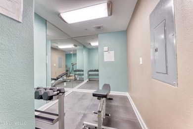 Welcome to Unit 502, where stunning ocean views and resort-style - photo 31