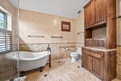 Elegantly remodeled estate home with expansive lake and golf - photo 38