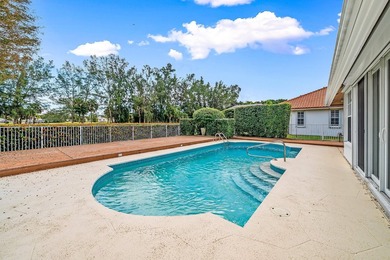 Elegantly remodeled estate home with expansive lake and golf - photo 45