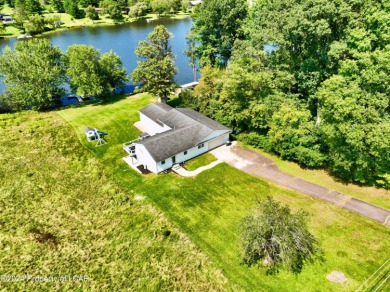 Shickshinny Lake Home For Sale in Shickshinny Pennsylvania