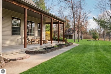 406' of Lake St. Helen frontage and a stunning home nestled on - photo 5