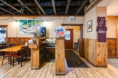 Cougar Dave's Bar and Grill thrives, as a longstanding - photo 3