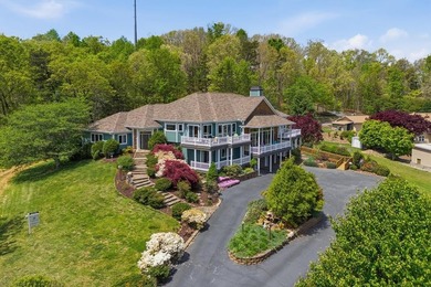 Stunning quality-built custom mountain and lake retreat with - photo 1