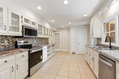 Step into timeless charm and modern comfort with this - photo 24