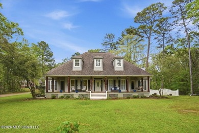 Welcome to 104 Quail Hollow Place--an incredible opportunity to - photo 2