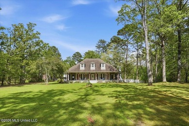 Welcome to 104 Quail Hollow Place--an incredible opportunity to - photo 3