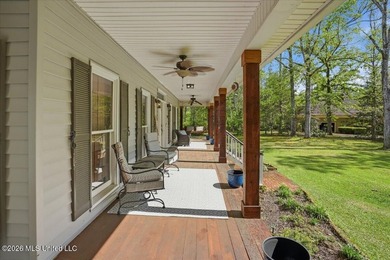 Welcome to 104 Quail Hollow Place--an incredible opportunity to - photo 6