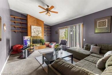 Opportunity is knocking ! Welcome home to this charming 3-bed, 2 - photo 10