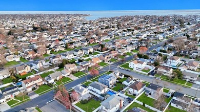 Welcome to 256 Division Street in Massapequa - a fully renovated - photo 45