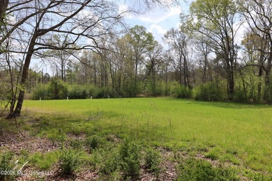 Discover an exceptional hunting and recreational property in the - photo 1