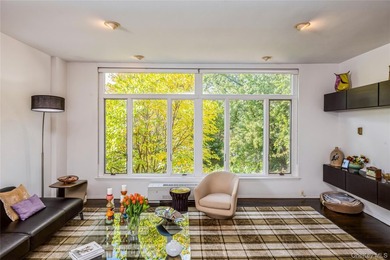 Private Riverfront Townhome with Luxury Condo Amenities - photo 12