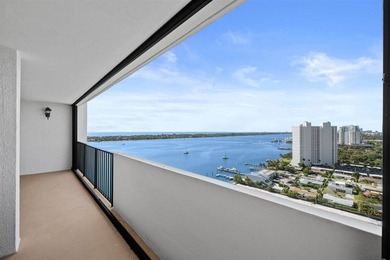 2 bedroom 2 bath condo with views of the Atlantic Ocean - photo 2