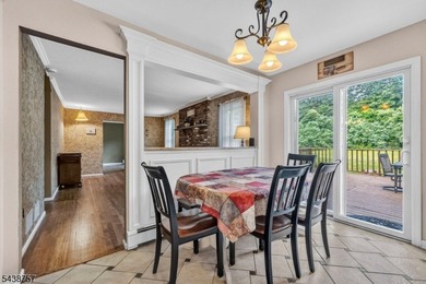 Welcome to this spacious Colonial with beautiful curb appeal - photo 13