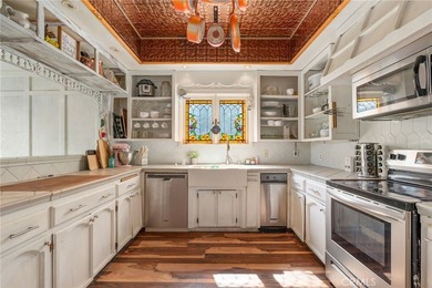 Nestled in the scenic mountains of Crestline, this inviting home - photo 13