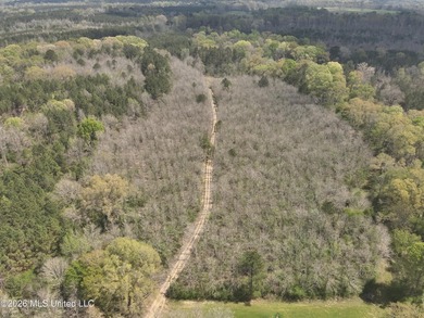 Discover an exceptional hunting and recreational property in the - photo 4