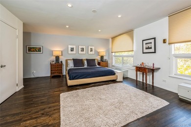 Private Riverfront Townhome with Luxury Condo Amenities - photo 17